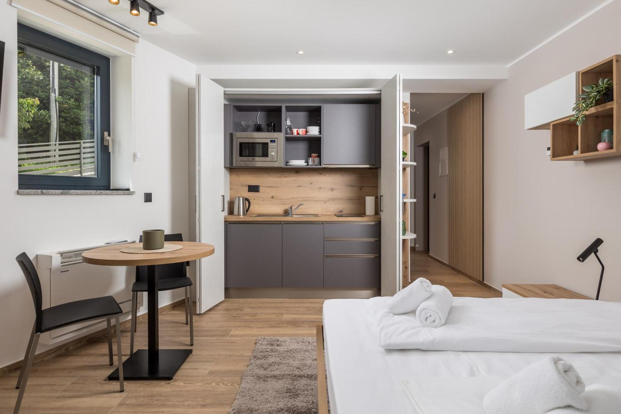 Belinda Apartments With Balcony 오파티아 외부 사진