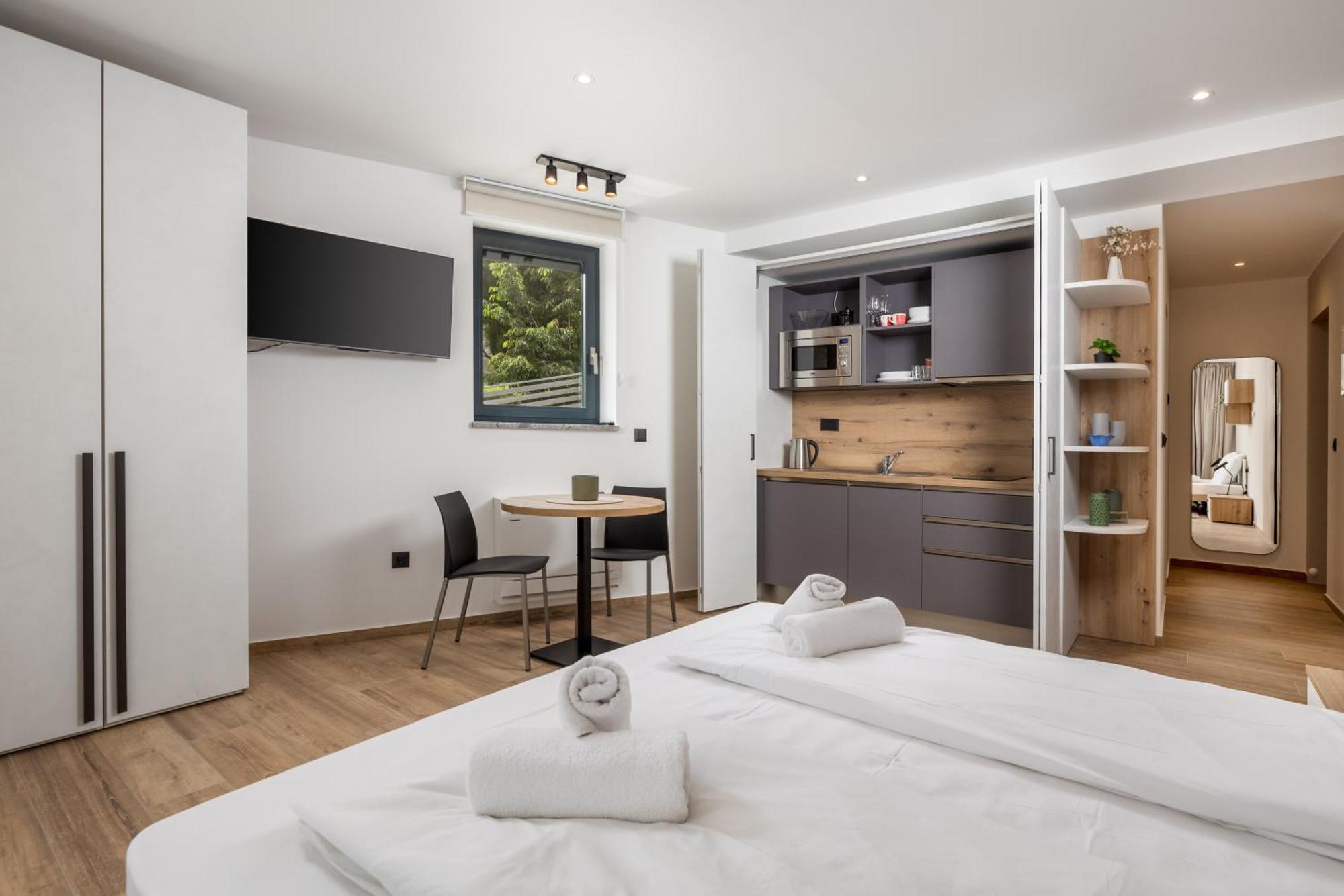 Belinda Apartments With Balcony 오파티아 외부 사진