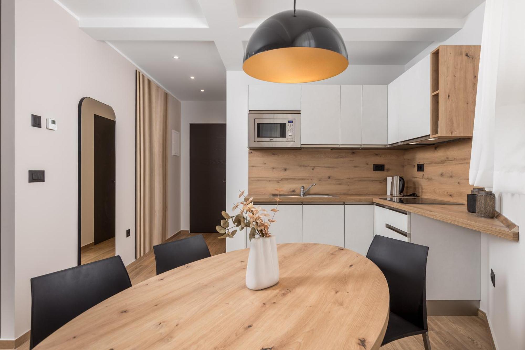 Belinda Apartments With Balcony 오파티아 외부 사진