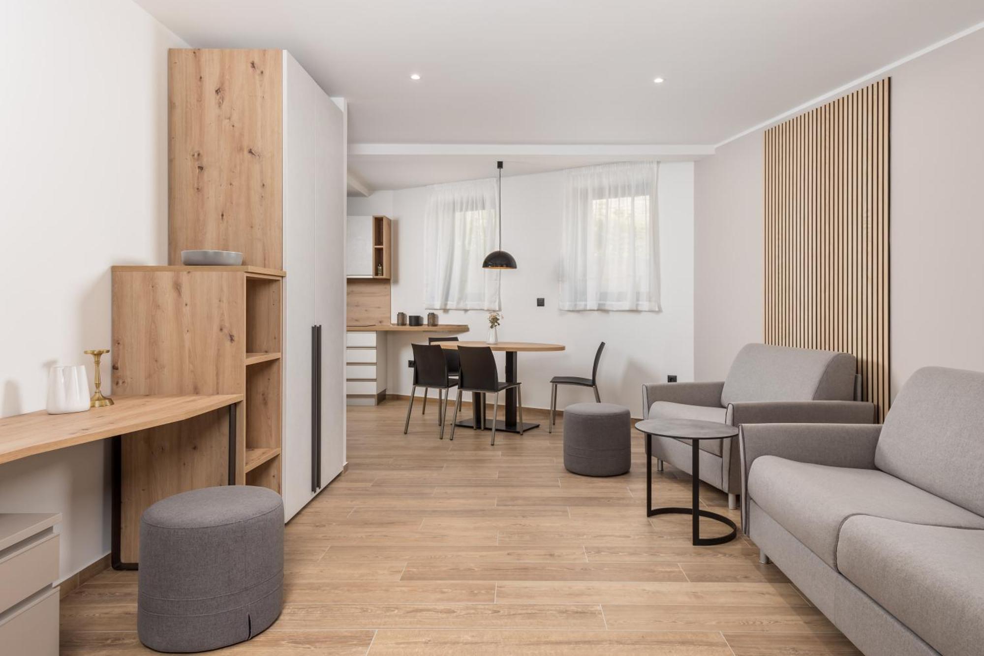 Belinda Apartments With Balcony 오파티아 외부 사진