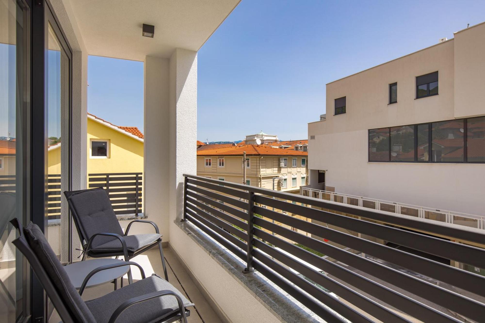 Belinda Apartments With Balcony 오파티아 외부 사진